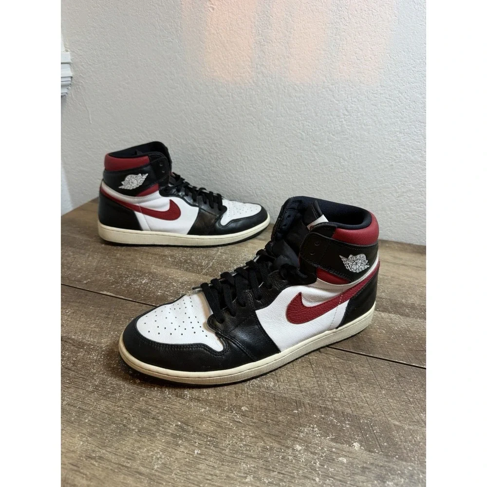 Nike Air Jordan 1 Retro High OG Black Gym Shoes Red/White Sail Size 13 Sneakers